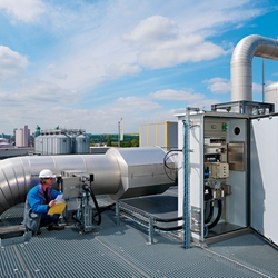 Fortschrittliche Gasanalyse- und Durchflussmesstechnik von Endress+Hauser SICK.