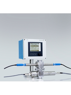 Liquiline CM44P mit UV-Prozessphotometer OUSAF44 und Memosens-Sensoren für pH, Leitfähigkeit