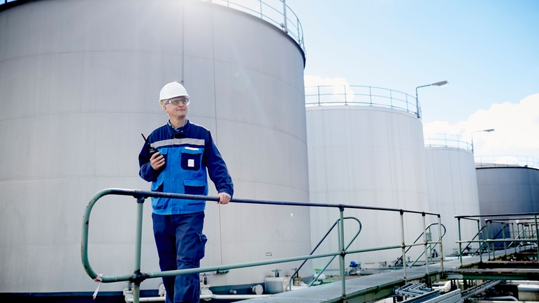 Lagerbestandsüberwachung, Sichtbarkeit des Bestands, Materialverfügbarkeit, transparente Geschäftsentscheidung Lagerbestandsüberwachung Tanklager