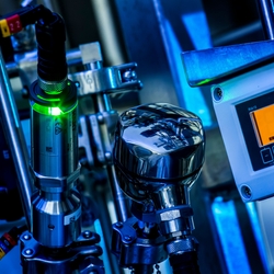 Der weltweit erste selbstkalibrierende Temperatursensor: iTHERM TrustSens