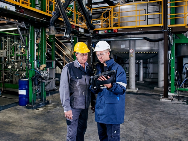 Agrochemische Anlage. Fachwissen und enge Zusammenarbeit führen zu einem hochautomatisierten Prozess