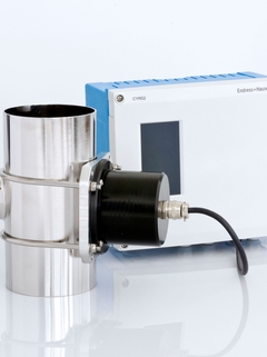 The Flowfit CUA262 flow assembly with the CYR52 ultrasonic cleaning device attached.