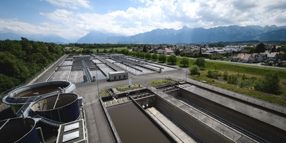 Mit Zugriff auf relevanten Geräteinformationen optimiert ARA Thunersee die Wartungsprozesse der Abwasseranlage.