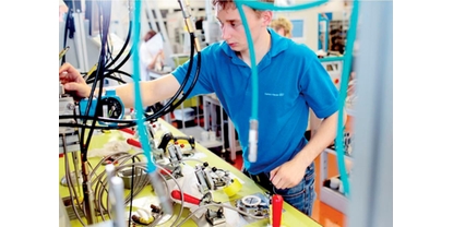 Mechatronics technician