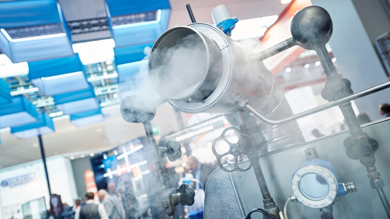 Exponat in Aktion auf dem Endress+Hauser-Stand auf einer Messe