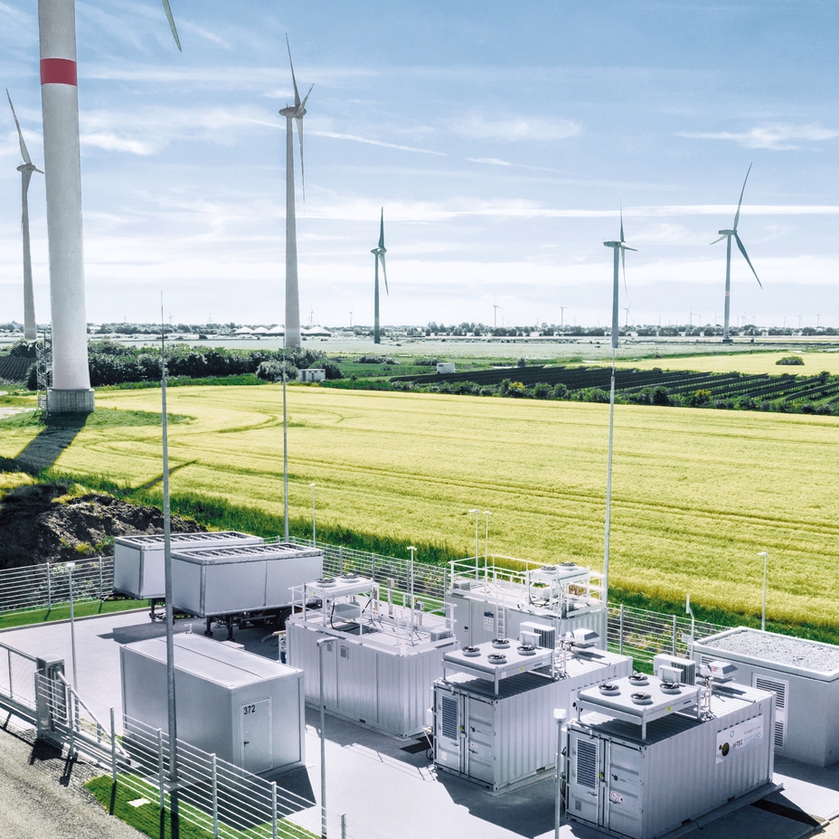 Elektrolyseuranlage mit Windkraftanlagen