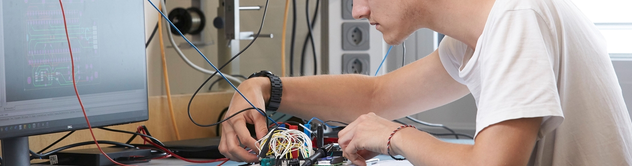 Ausbildung: Elektroniker/-in EFZ